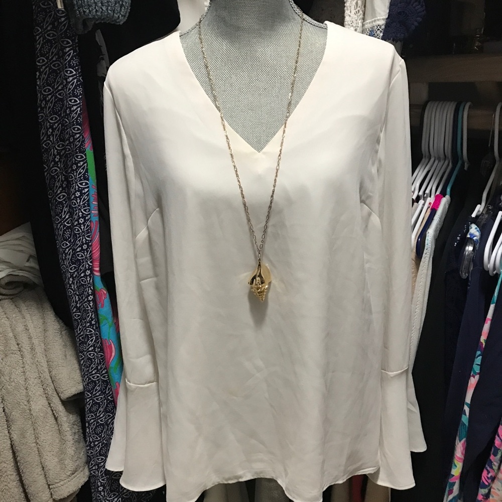 Banana republic cream top Size M